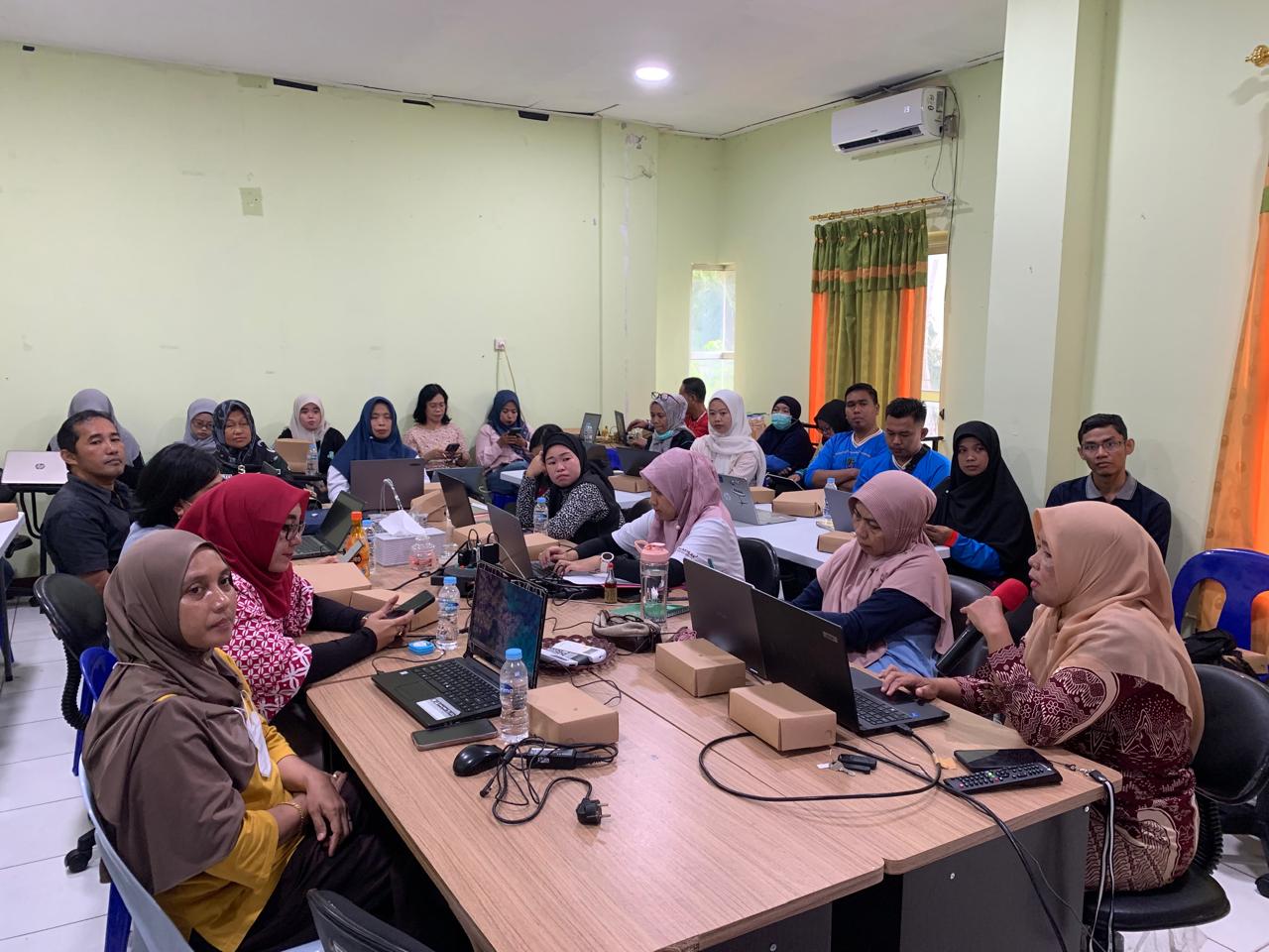 1763695635_WhatsApp Image 2025-11-21 at 09.20.02_90b34da3.jpg